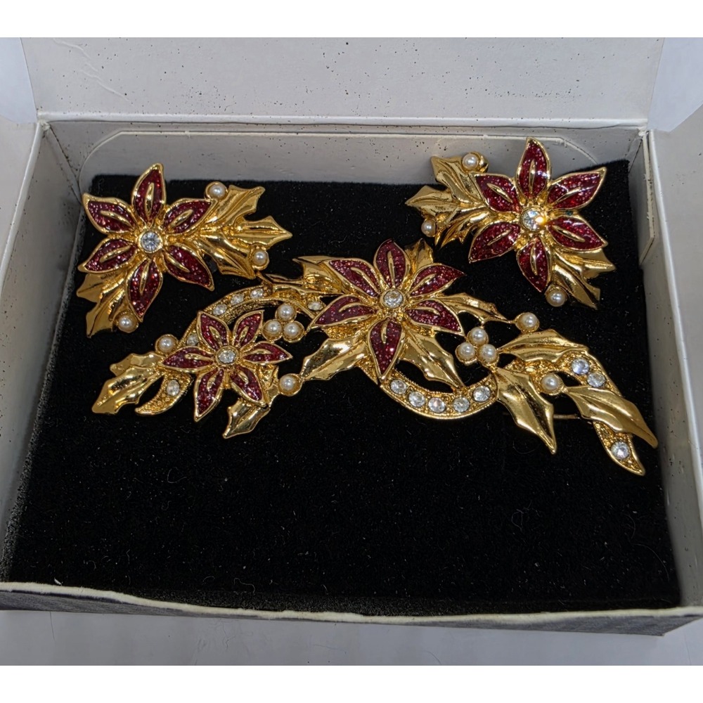 Vintage 1995 Avon Festive Treasure Poinsettia Pearl Collection Pin + Earrings